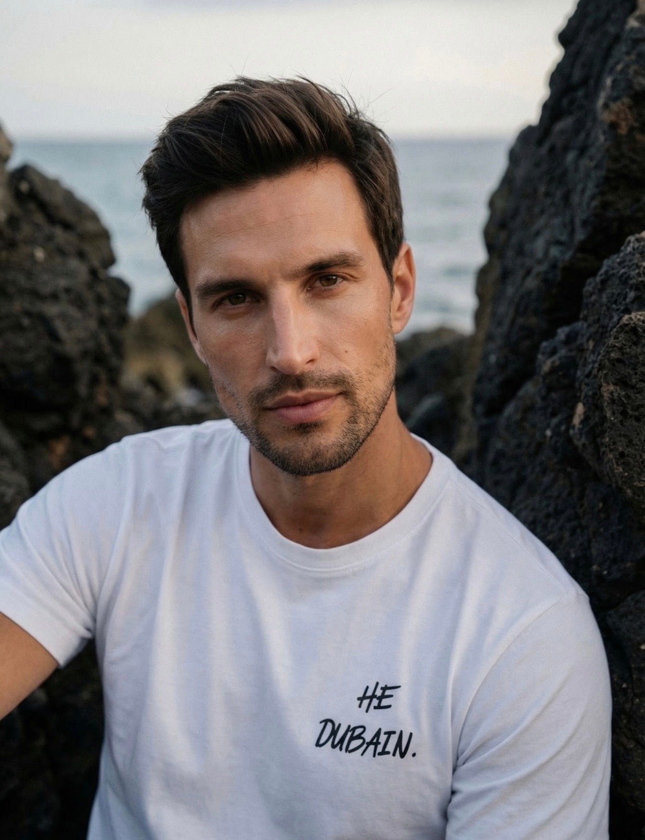 HE DUBAI’N T-Shirt Discreet - White and black