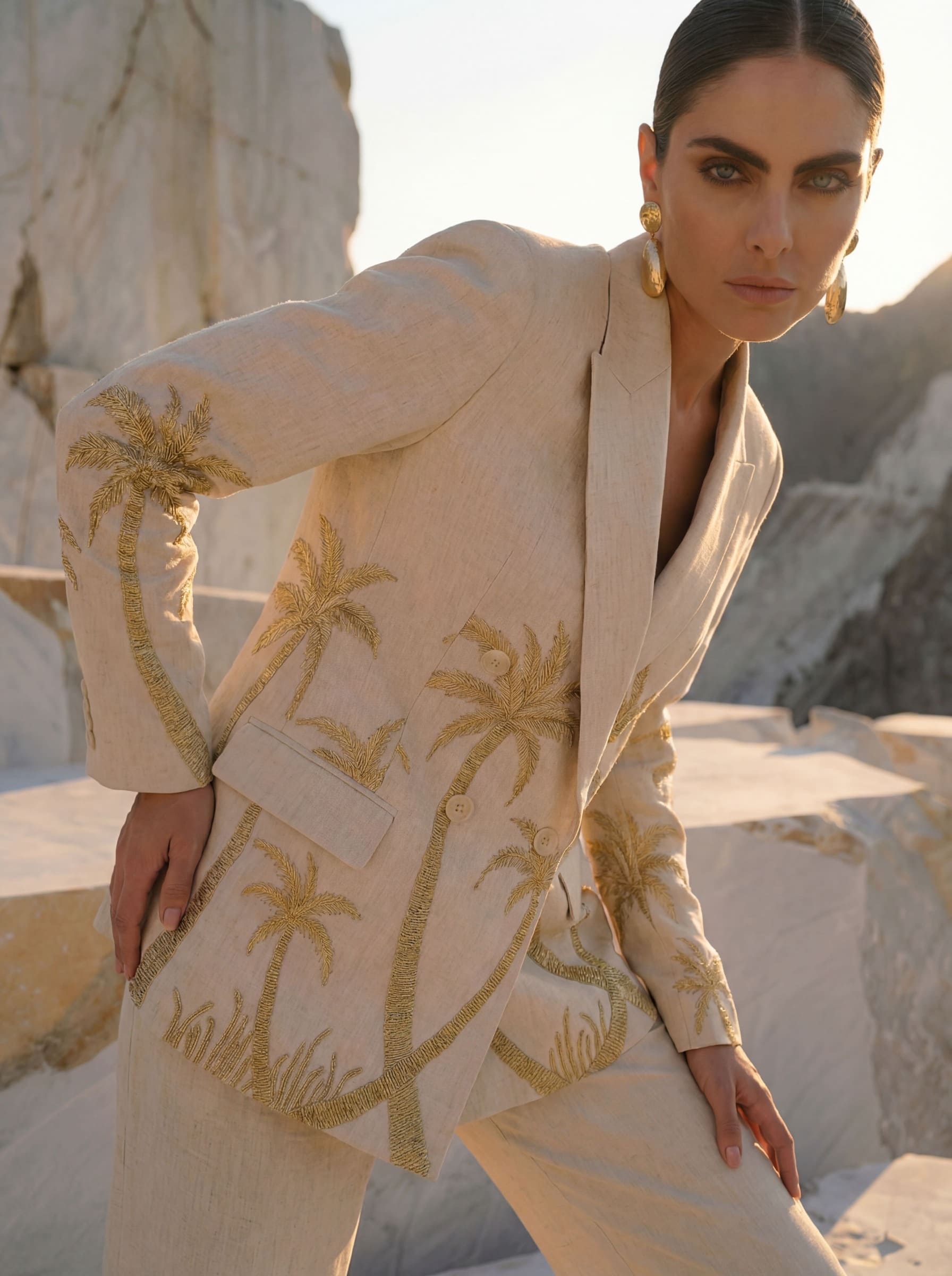 The Palm Blazer - Light Natural & Gold