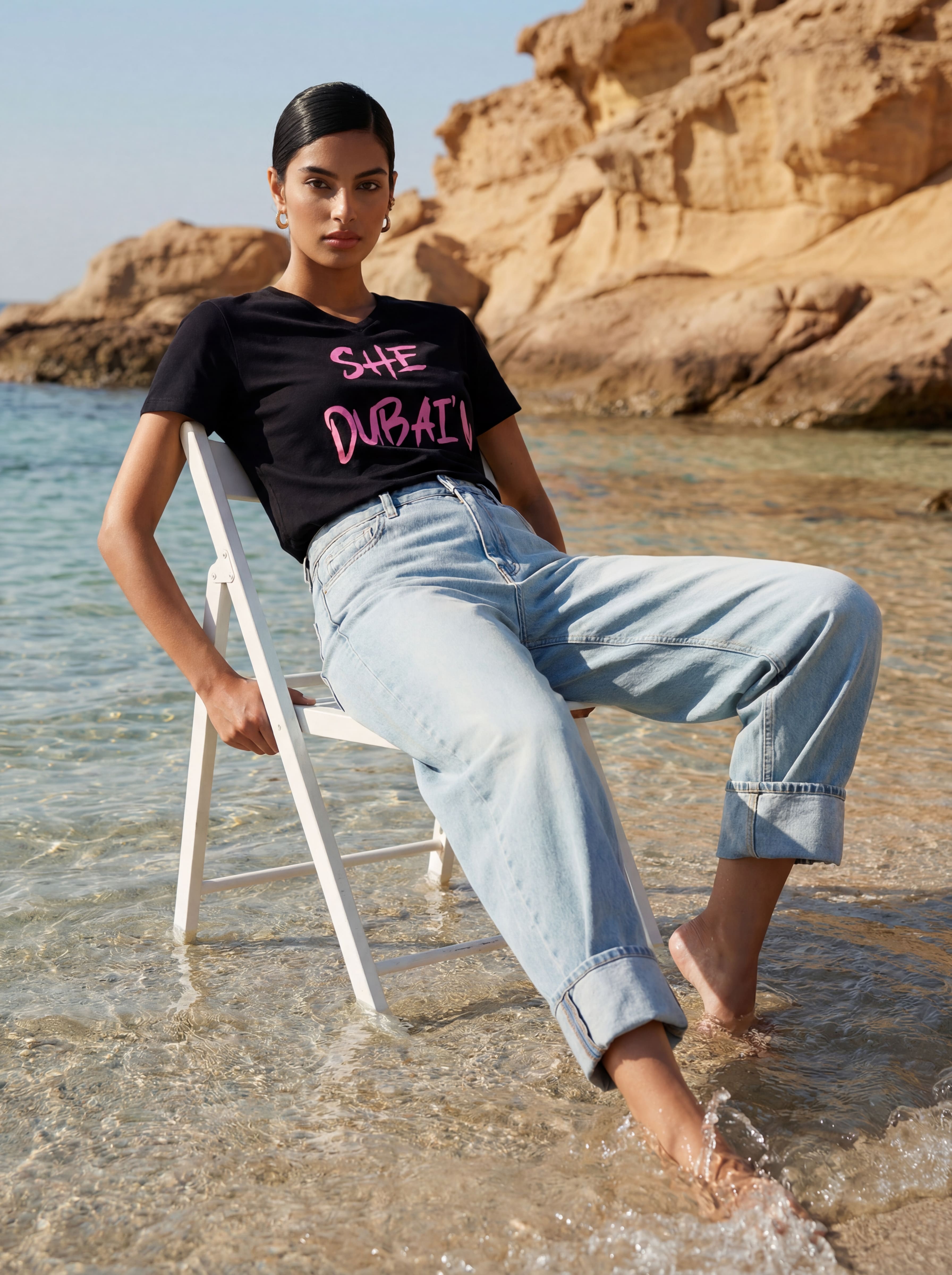 SHE DUBAI'N - Pink On Black