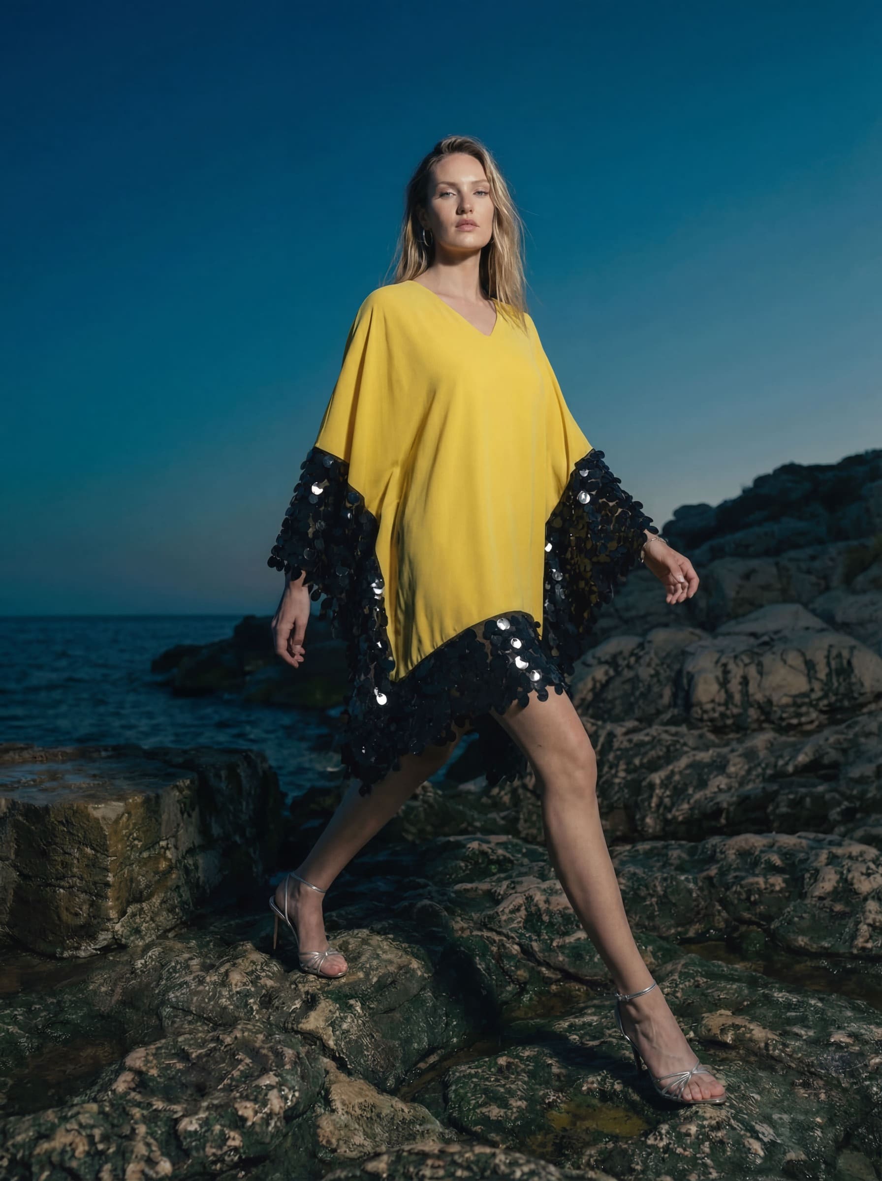 Dreamy Short Kaftan - Yellow and Black Sequin Disc