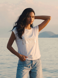 SHE DUBAI’N T-Shirt Relaxed - White and Silver
