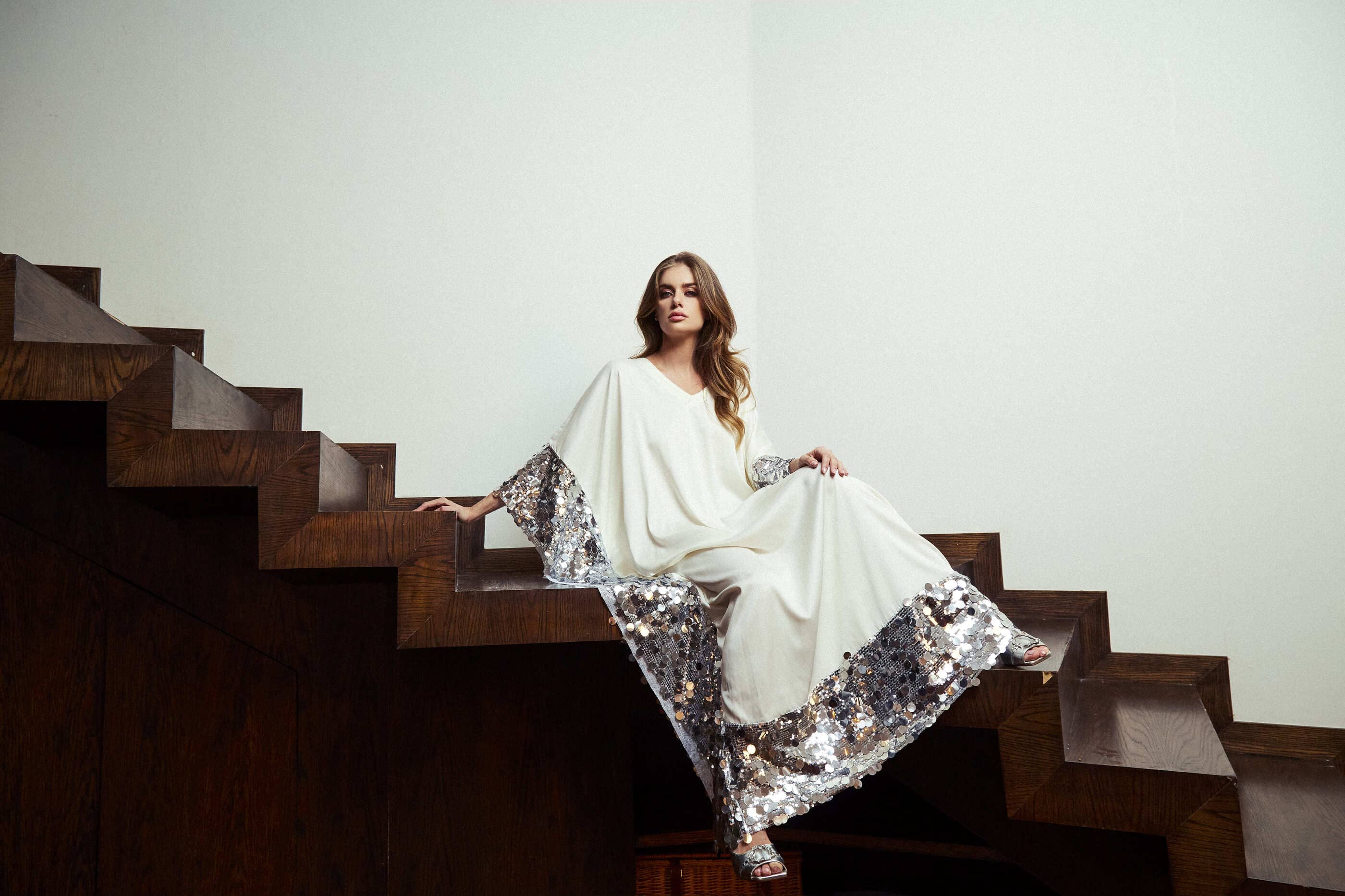 Dreamy Kaftan - White and Silver